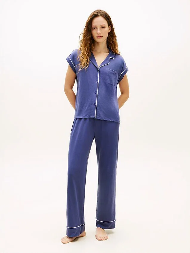 Conjunto de pijama de pantalones cortos con camisa Conjunto de pijama de pantalones cortos con camisa