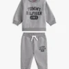 Conjunto de sudadera y pantalones con logotipo para bebés