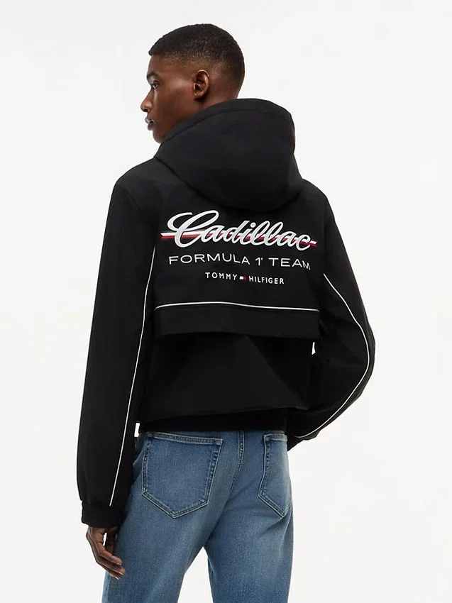 Cortavientos Tommy x Cadillac F1® Team Cortavientos Tommy x Cadillac F1® Team
