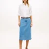 Falda midi vaquera con bajo sin rematar Falda midi vaquera con bajo sin rematar