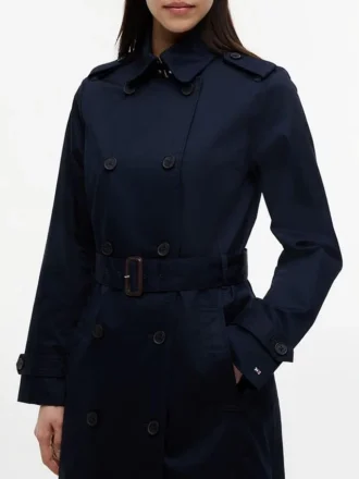 Gabardina cruzada con cinturón
