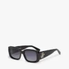 Gafas de sol con montura rectangular llamativa