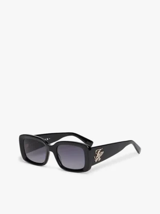 Gafas de sol con montura rectangular llamativa