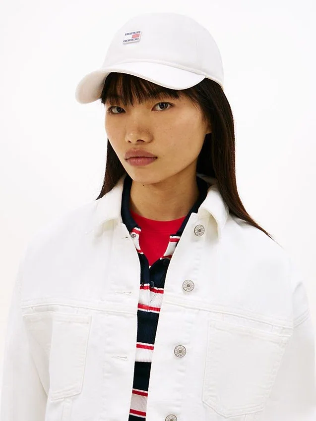Gorra de béisbol Tommy Jeans con insignia cepillada Gorra de béisbol Tommy Jeans con insignia cepillada