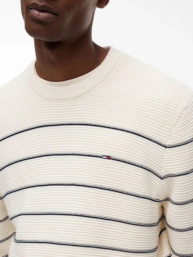 Jersey a rayas de corte ajustado de Tommy Jeans Jersey a rayas de corte ajustado de Tommy Jeans
