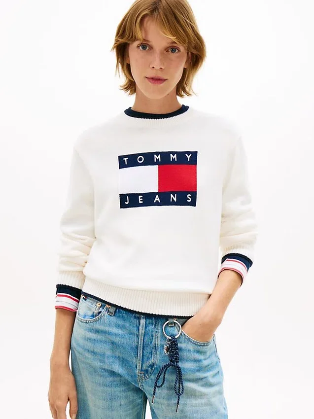 Jersey con ribete y logotipo de bandera de Tommy Jeans Jersey con ribete y logotipo de bandera de Tommy Jeans