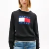 Jersey con ribete y logotipo de bandera de Tommy Jeans Jersey con ribete y logotipo de bandera de Tommy Jeans