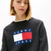 Jersey con ribete y logotipo de bandera de Tommy Jeans Jersey con ribete y logotipo de bandera de Tommy Jeans