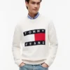 Jersey de cuello redondo con el logotipo de la bandera de Tommy Jeans