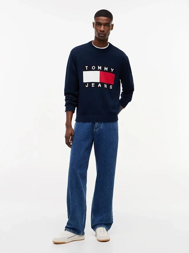 Jersey de cuello redondo con logotipo de bandera de Tommy Jeans Jersey de cuello redondo con logotipo de bandera de Tommy Jeans
