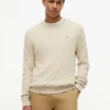 Jersey de cuello redondo con punto trenzado Jersey de cuello redondo con punto trenzado