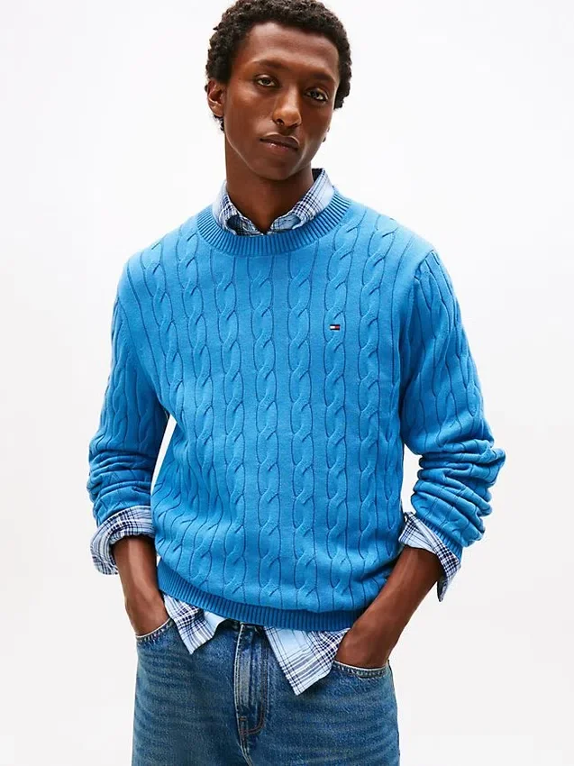 Jersey de cuello redondo con punto trenzado Jersey de cuello redondo con punto trenzado