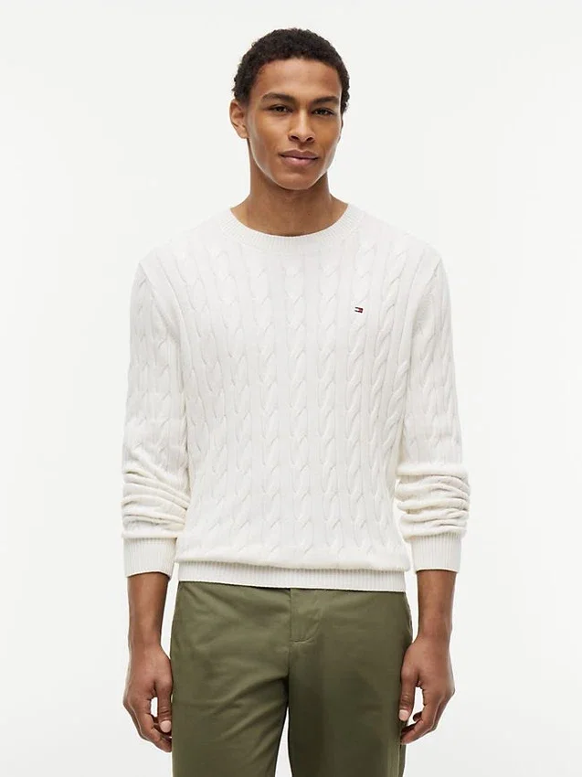 Jersey de cuello redondo con punto trenzado Jersey de cuello redondo con punto trenzado