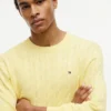 Jersey de cuello redondo con punto trenzado Jersey de cuello redondo con punto trenzado