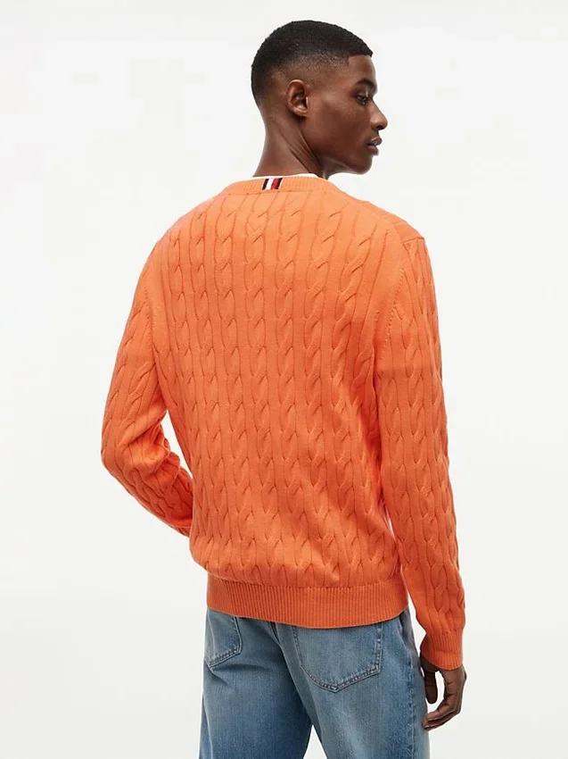 Jersey de cuello redondo con punto trenzado Jersey de cuello redondo con punto trenzado