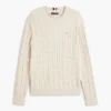 Jersey de cuello redondo con punto trenzado Jersey de cuello redondo con punto trenzado