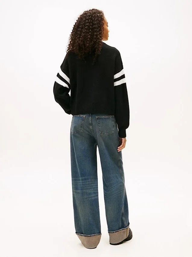 Jersey Tommy Jeans 85 Varsity con cuello en V Jersey Tommy Jeans 85 Varsity con cuello en V