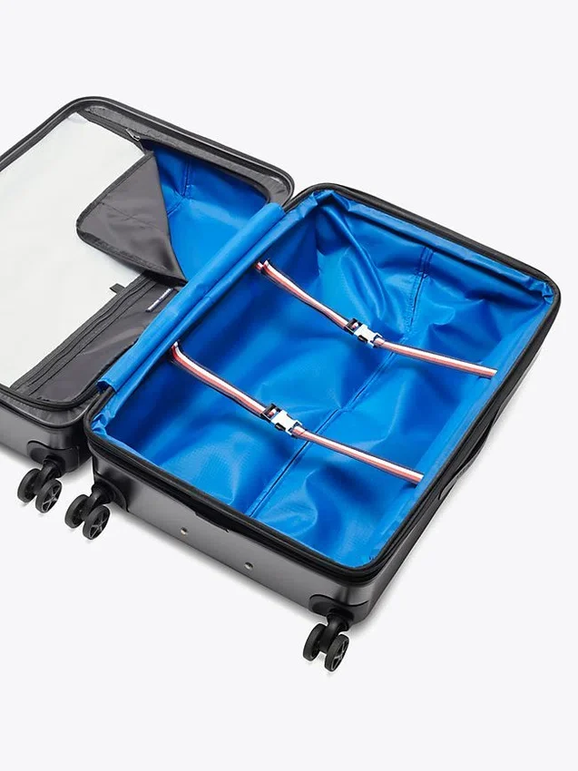 Maleta rígida con ruedas de 28″ en bloques de color Maleta rígida con ruedas de 28″ en bloques de color