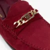 Mocasines de ante con eslabones de cadena Mocasines de ante con eslabones de cadena