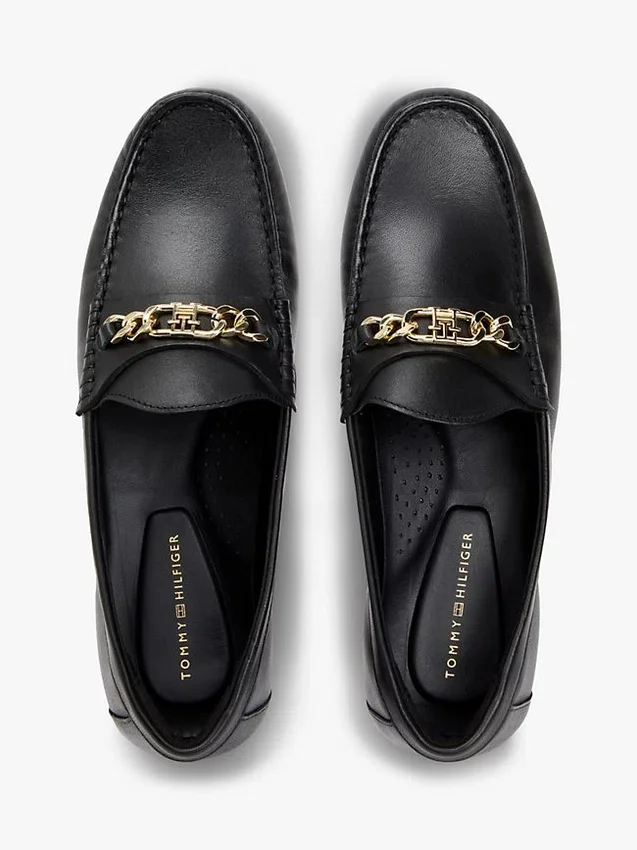 Mocasines de piel con eslabones de cadena Mocasines de piel con eslabones de cadena
