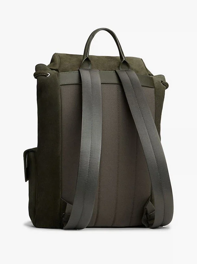 Mochila con solapa de ante Mochila con solapa de ante
