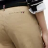 Pantalón chino de corte ajustado