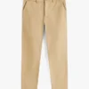 Pantalón chino de corte ajustado