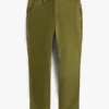 Pantalón chino de corte ajustado