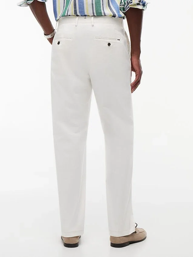 Pantalón chino elástico teñido en prenda de la línea New York Label Pantalón chino elástico teñido en prenda de la línea New York Label
