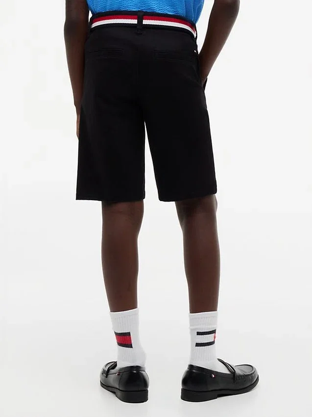 Pantalón corto chino con cinturón para niño Pantalón corto chino con cinturón para niño