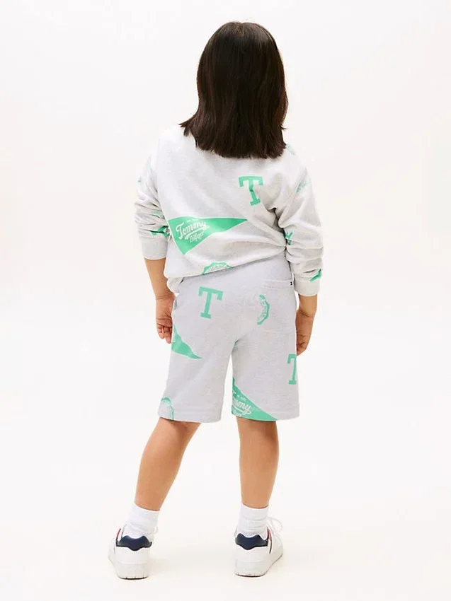 Pantalón corto de chándal con estampado de logotipos para niños Pantalón corto de chándal con estampado de logotipos para niños