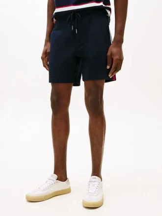 Pantalón corto de chándal con logotipo de bandera