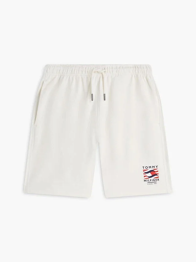 Pantalón corto de chándal de corte regular con logotipo de bandera ondulada Pantalón corto de chándal de corte regular con logotipo de bandera ondulada
