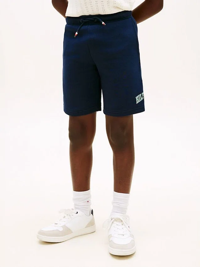 Pantalón corto de chándal de pierna ancha con logotipo Hilfiger para niño Pantalón corto de chándal de pierna ancha con logotipo Hilfiger para niño