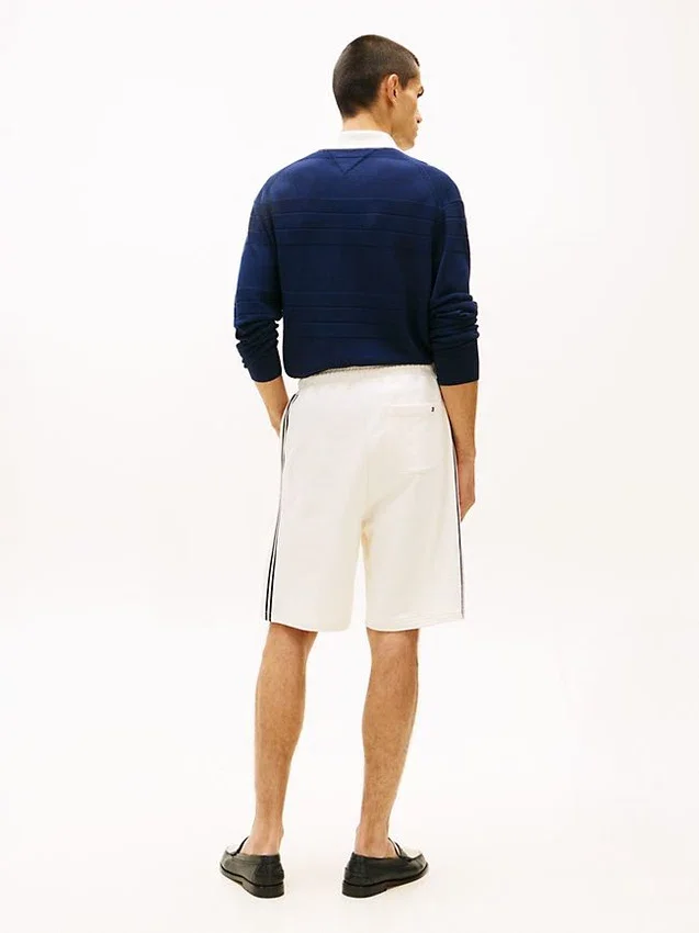 Pantalón corto de felpa con monograma Pantalón corto de felpa con monograma