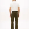 Pantalones cargo rectos teñidos en prenda