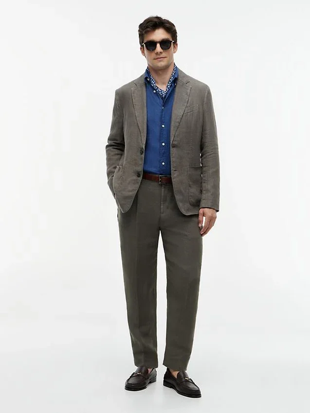 Pantalones cónicos de lino teñidos en prenda Pantalones cónicos de lino teñidos en prenda