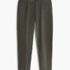 Pantalones cónicos de lino teñidos en prenda Pantalones cónicos de lino teñidos en prenda