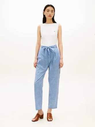 Pantalones cónicos de seersucker a cuadros vichy con cinturón