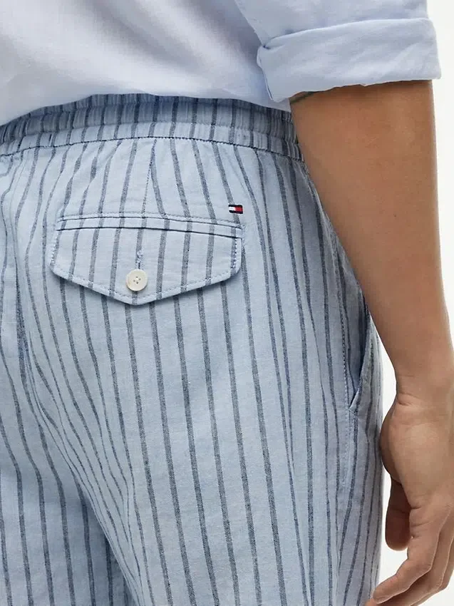 Pantalones cortos de 18 cm de mezcla de algodón y lino a rayas Pantalones cortos de 18 cm de mezcla de algodón y lino a rayas