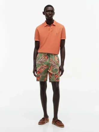 Pantalones cortos de corte regular con estampado tropical de 18 cm