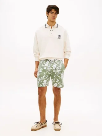Pantalones cortos de corte regular con estampado tropical de 18 cm