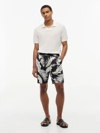 Pantalones cortos de corte regular con estampado tropical de 18 cm