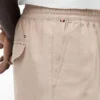 Pantalones cortos de corte regular de 18 cm en mezcla de algodón y lino Pantalones cortos de corte regular de 18 cm en mezcla de algodón y lino