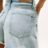 Pantalones cortos de denim ancho de talle alto desgastados