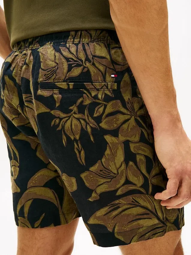 Pantalones cortos de lino con estampado tropical Pantalones cortos de lino con estampado tropical