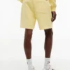 Pantalones cortos de playa teñidos en prenda de Tommy Jeans