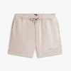 Pantalones cortos de playa teñidos en prenda de Tommy Jeans