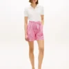 Pantalones cortos de seersucker a cuadros vichy con cinturón Pantalones cortos de seersucker a cuadros vichy con cinturón