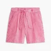Pantalones cortos de seersucker a cuadros vichy con cinturón Pantalones cortos de seersucker a cuadros vichy con cinturón